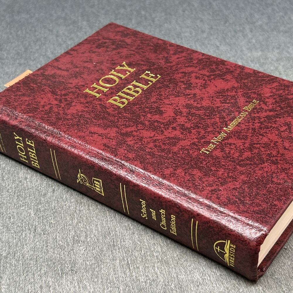 Vintage 2004 Holy Bible New American Bible Fireside School Church Edition READ